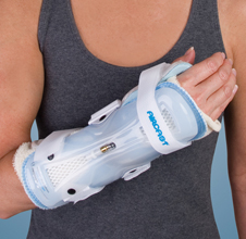 StabilAir™ Wrist Orthosis, Medium - Right